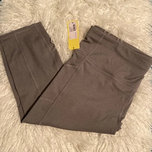 Women’s All in Motion Capri Leggings Gray 2X - Picture 8 of 8